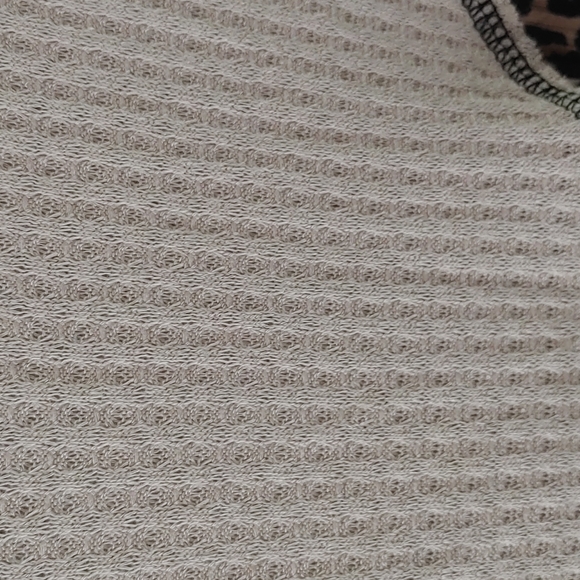 Ava James Waffle Top Size L - Picture 2 of 6